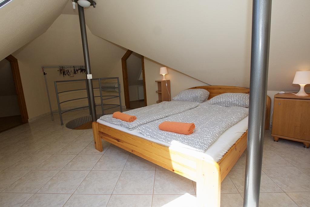 Zoli Apartmanok-Adri Koelcsey 32 Hajdúszoboszló Exteriör bild